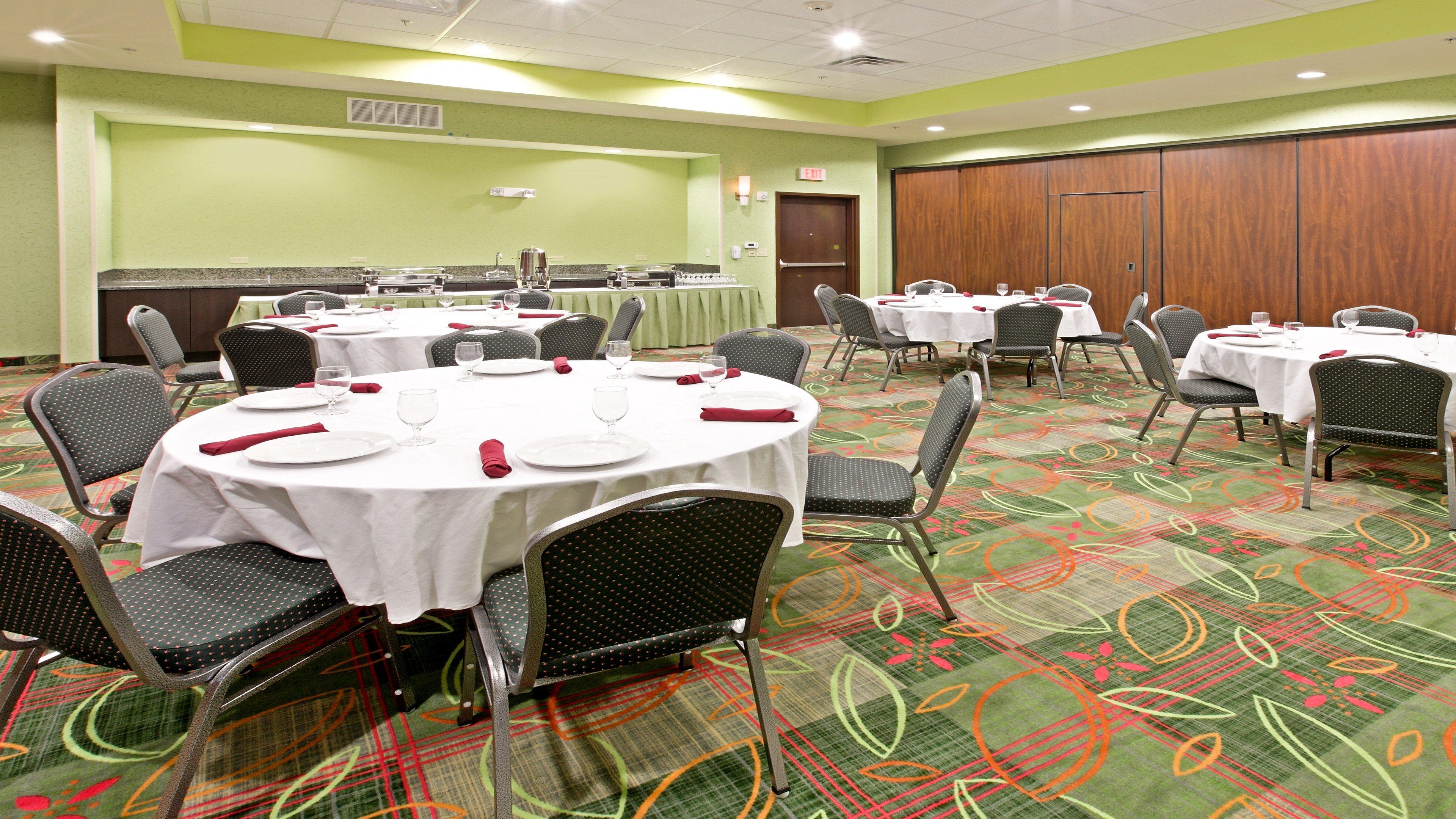 Holiday Inn Garland By Ihg Экстерьер фото