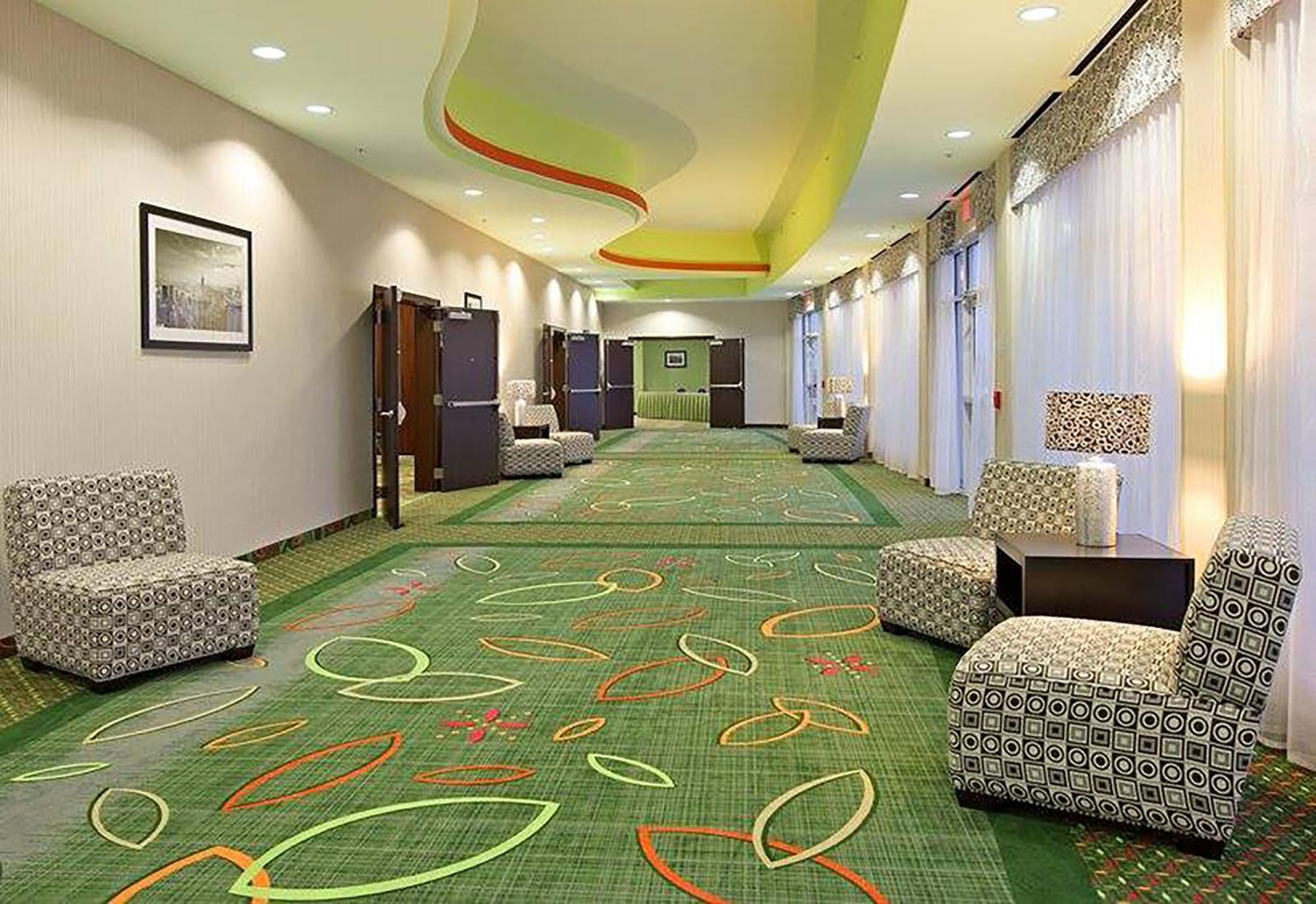 Holiday Inn Garland By Ihg Экстерьер фото