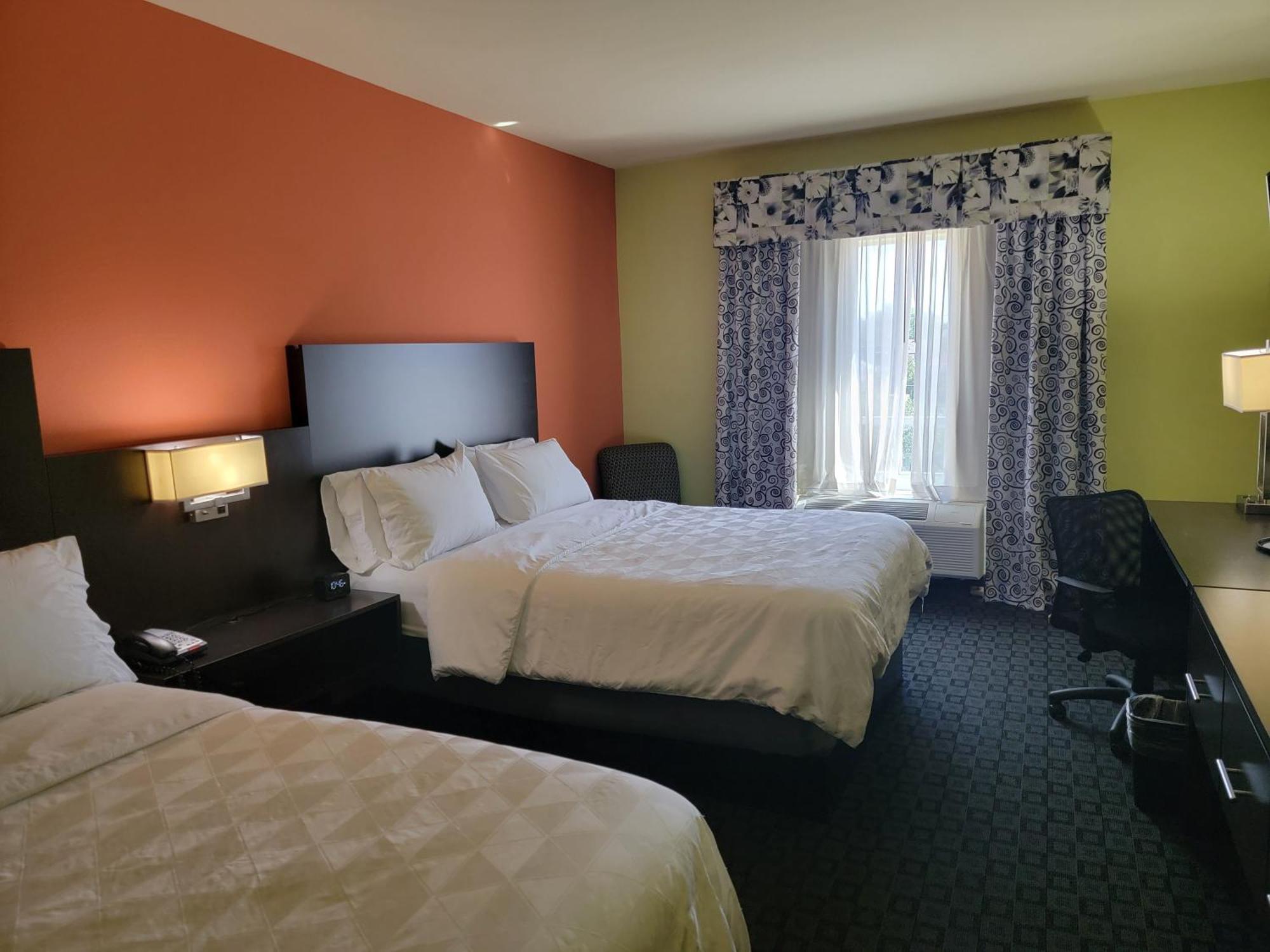 Holiday Inn Garland By Ihg Экстерьер фото
